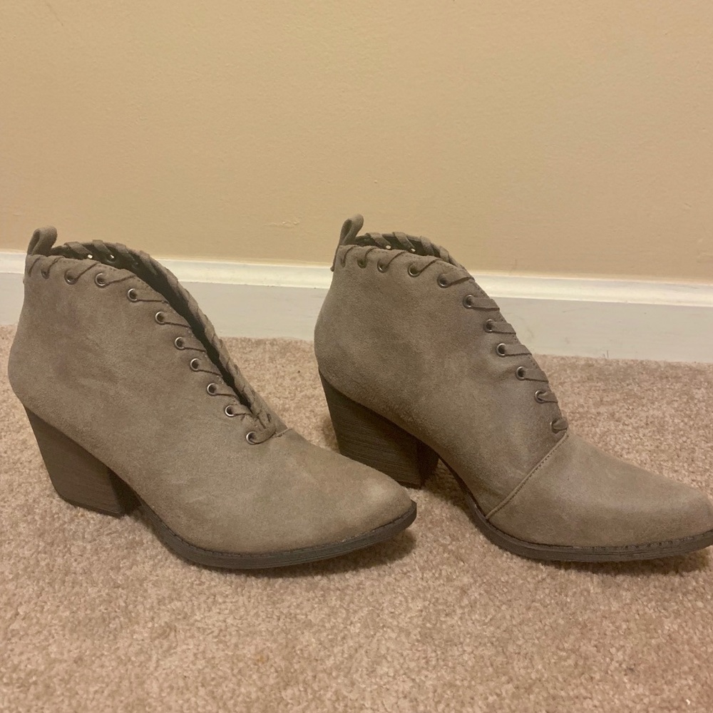 Alabama Coconut by Matisse Booties - Size 7